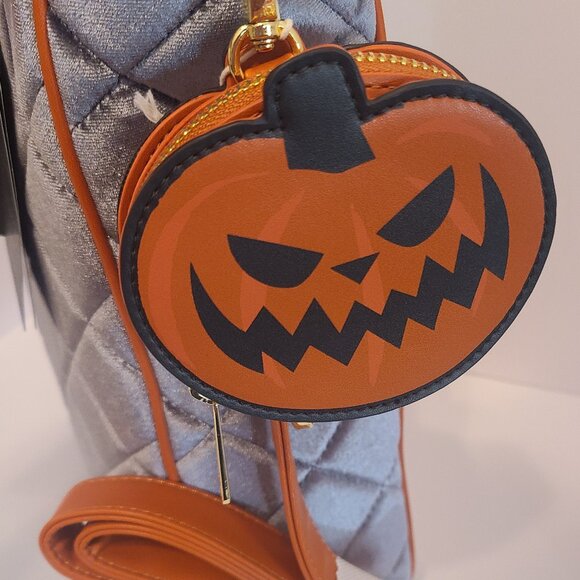 Disney Loungefly Nightmare Before Christmas Jack & Sally Tote Bag - Picture 6 of 11